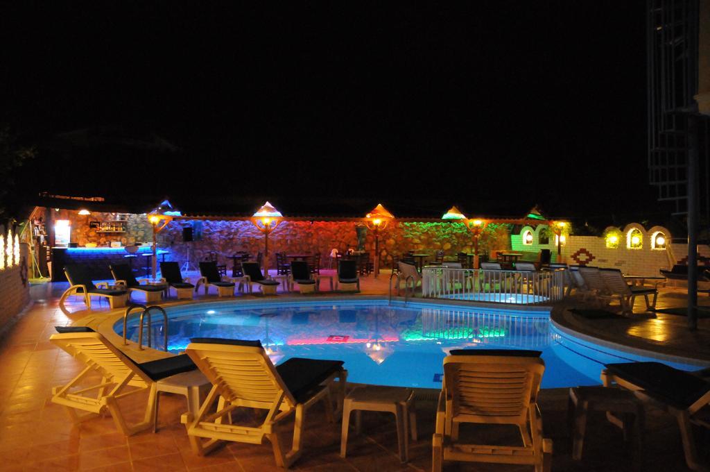 Atlantik Apart Hotel Didim Exterior foto